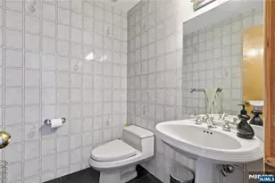 32 Sylvan Dr, Montville Township, NJ 07058 - Photo 12