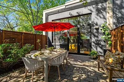 51 Greenwood Avenue 4 #4, Montclair, NJ 07042 - Photo 2