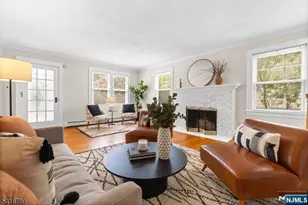 9 St Charles Ave, West Caldwell, NJ 07006 - Photo 4