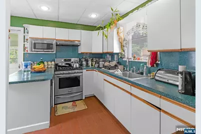 115 Orange Avenue, Irvington, NJ 07111 - Photo 6