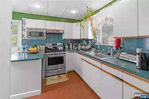115 Orange Ave, Irvington, NJ 07111 - Photo 6