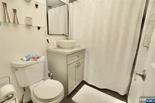 88 Manchester Pl, Newark, NJ 07104 - Photo 10