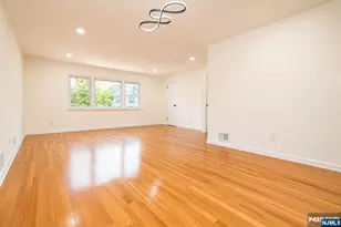 88 Manchester Pl, Newark, NJ 07104 - Photo 12
