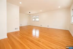 88 Manchester Pl, Newark, NJ 07104 - Photo 16