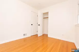 88 Manchester Pl, Newark, NJ 07104 - Photo 20
