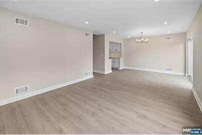14 Holiday Court, River Vale Township, NJ 07675 - Photo 12