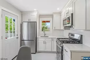 23 Prospect St, Clifton, NJ 07011 - Photo 8