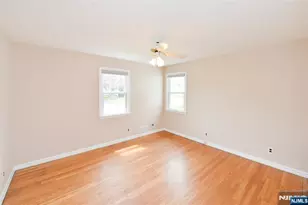 28-19 Warren Rd, Fair Lawn, NJ 07410 - Photo 8