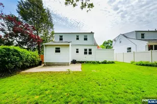 28-19 Warren Rd, Fair Lawn, NJ 07410 - Photo 20