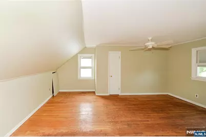28-19 Warren Road, Fair Lawn, NJ 07410 - Photo 14