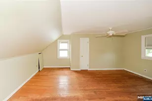28-19 Warren Rd, Fair Lawn, NJ 07410 - Photo 14