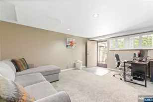 1357 Stephanie Dr, Caldwell, NJ 07006 - Photo 32