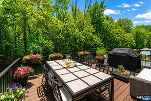 284 Castle Dr, Englewood Cliffs, NJ 07632 - Photo 8
