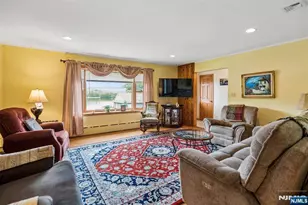 6 Waters Edge, Kinnelon, NJ 07405 - Photo 4