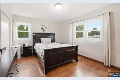 655 Boulevard, New Milford, NJ 07646 - Photo 12