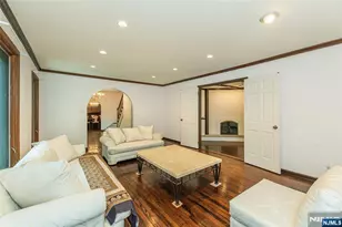 104 Shrewsbury Dr, Livingston, NJ 07039 - Photo 4