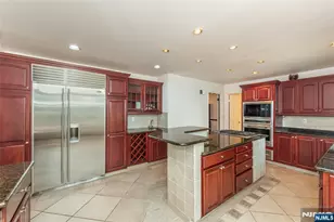 104 Shrewsbury Dr, Livingston, NJ 07039 - Photo 14