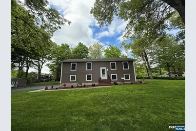 10 Monique Lane, West Milford, NJ 07480 - Photo 2