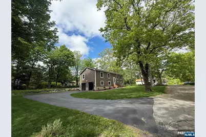 10 Monique Lane, West Milford, NJ 07480 - Photo 8