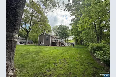 10 Monique Lane, West Milford, NJ 07480 - Photo 4