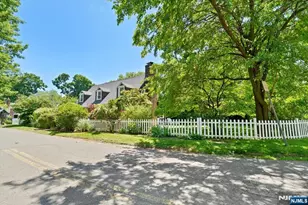 694 Sunset Rd, Teaneck Township, NJ 07666 - Photo 26