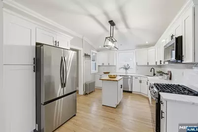 23 Center Avenue, Little Falls Township, NJ 07424 - Photo 2