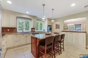 7 Pontiac Dr, Wayne, NJ 07470 - Photo 8