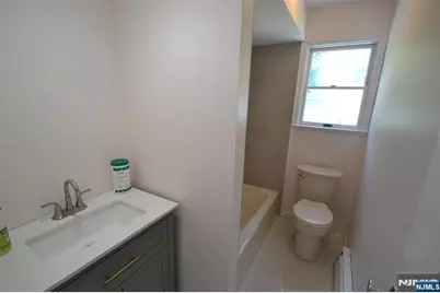 9 Pine Street, Midland Park, NJ 07432 - Photo 14