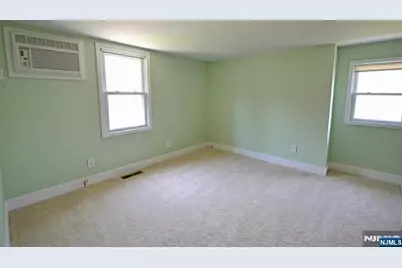 9 Pine Street, Midland Park, NJ 07432 - Photo 18