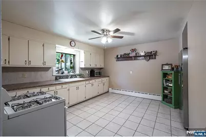 988 Wootton Street, Boonton Town, NJ 07005 - Photo 20
