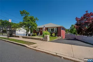 988 Wootton St, Boonton Town, NJ 07005 - Photo 2