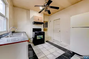 249 4th St, Newark, NJ 07107 - Photo 36