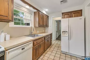 151 Walthery Ave, Ridgewood, NJ 07450 - Photo 12