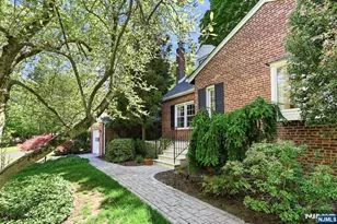 806 Ramapo Valley Rd, Oakland, NJ 07436 - Photo 2