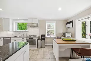 806 Ramapo Valley Rd, Oakland, NJ 07436 - Photo 14