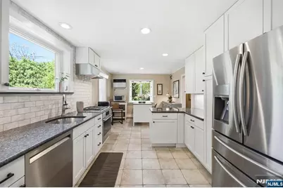 806 Ramapo Valley Road, Oakland, NJ 07436 - Photo 16