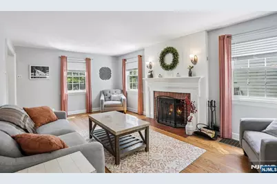 30 Sherbrooke Parkway, Livingston, NJ 07039 - Photo 4