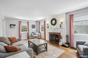 30 Sherbrooke Pkwy, Livingston, NJ 07039 - Photo 4