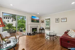 81 Mountain Rd, Verona, NJ 07044 - Photo 12