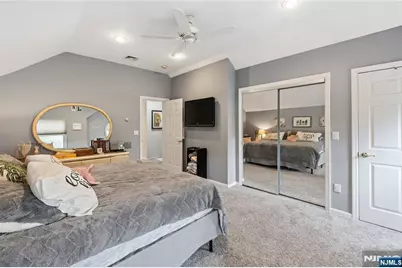 72 Forest Avenue, Hawthorne, NJ 07506 - Photo 22