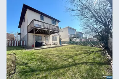 525 Stuyvesant Avenue, Lyndhurst Township, NJ 07071 - Photo 40