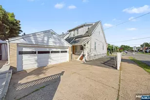 103 Chamberlain Ave, Paterson, NJ 07502 - Photo 32