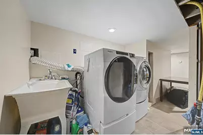 103 Chamberlain Avenue, Paterson, NJ 07502 - Photo 28