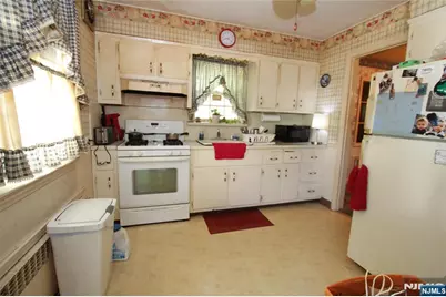 34 Union Street, Hawthorne, NJ 07506 - Photo 6