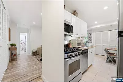 456 River Road D #D, Nutley, NJ 07110 - Photo 8