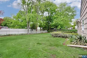 12 Beverly Ln, Waldwick, NJ 07463 - Photo 36