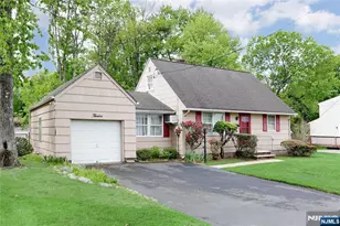 12 Beverly Ln, Waldwick, NJ 07463 - Photo 30