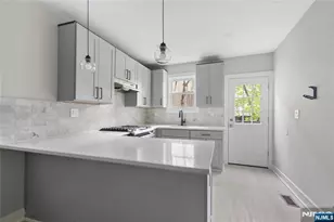 654 12th St, Newark, NJ 07103 - Photo 6