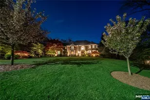 43 Walsh Dr, Mahwah, NJ 07430 - Photo 4