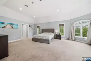 43 Walsh Dr, Mahwah, NJ 07430 - Photo 24
